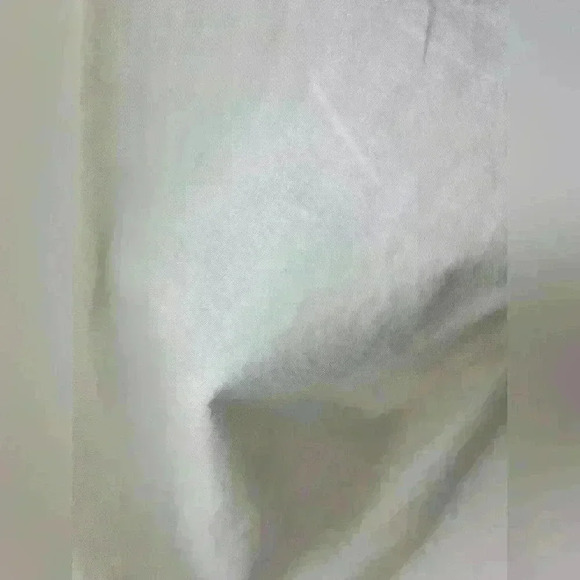 Banana Republic size 2 pale yellow capri pants. - Picture 4 of 9